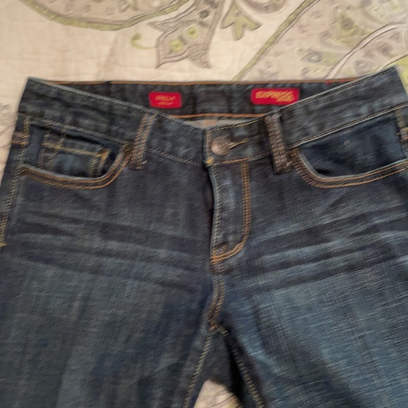 Express Jeans - Picture 2 of 5